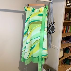 FINAL SALE: Swirl pattern Wrap skirt